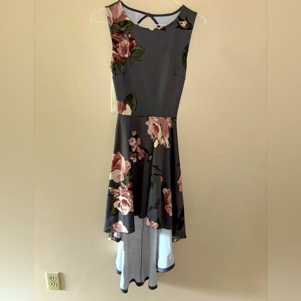 Grey Sleeveless Dress w/ Pink Floral Design